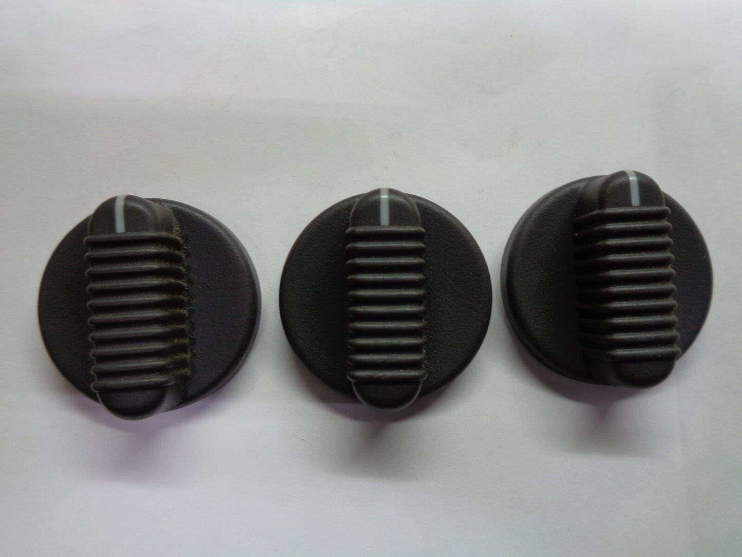 2001 GMC YUKON CLIMATE CONTROL HEATER AC KNOB SET OEM FREE SHIPPING!