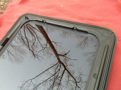 2002 CHEVROLET IMPALA OEM FACTORY YEAR SPECIFIC SUNROOF GLASS FREE SHIPPING