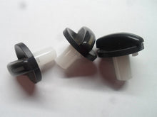 07 - 13 SUZUKI SX4 CROSSOVER  OEM AC HEATER CLIMATE CONTROL KNOB SET