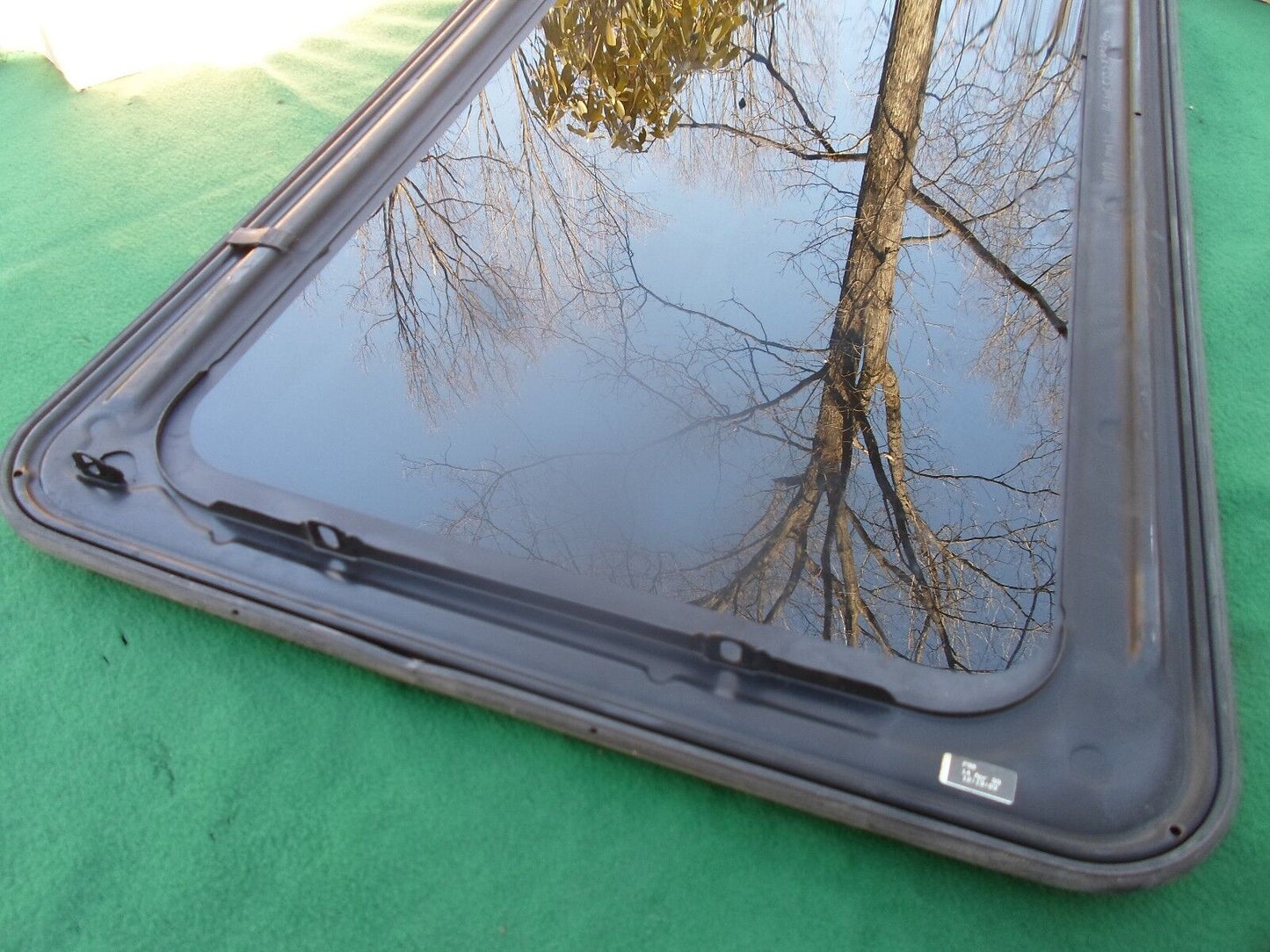 2001 CHEVROLET MALIBU OEM FACTORY YEAR SPECIFIC SUNROOF GLASS   FREE SHIPPING! - RarePartsFinder.Com