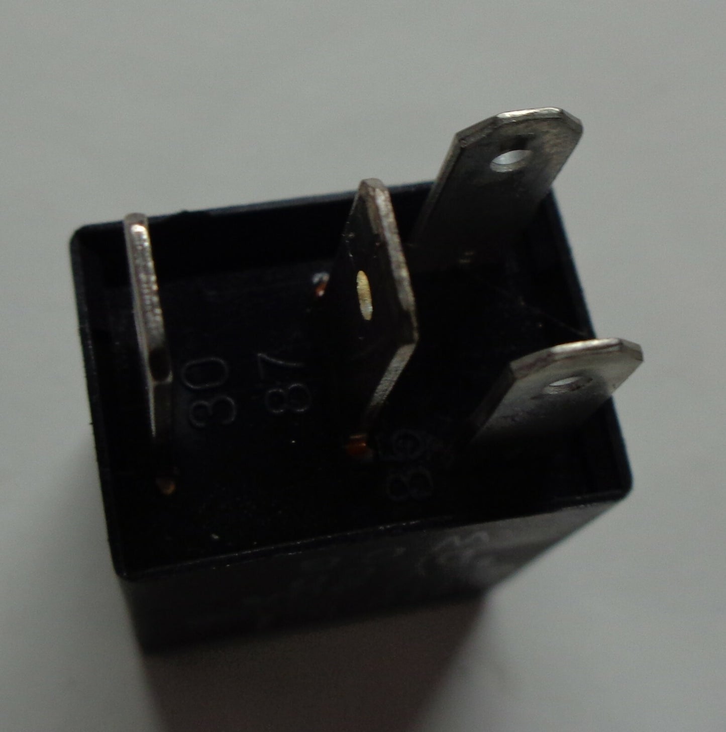 HYUNDAI OEM RELAY 95224-29050 TESTED 1 YEAR WARRANTY  HY1