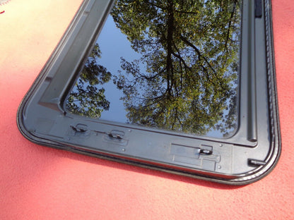 2010 VOLKSWAGON VW GTI YEAR SPECIFIC SUNROOF GLASS OEM NO ACCIDENT FREE SHIPPING - RarePartsFinder.Com
