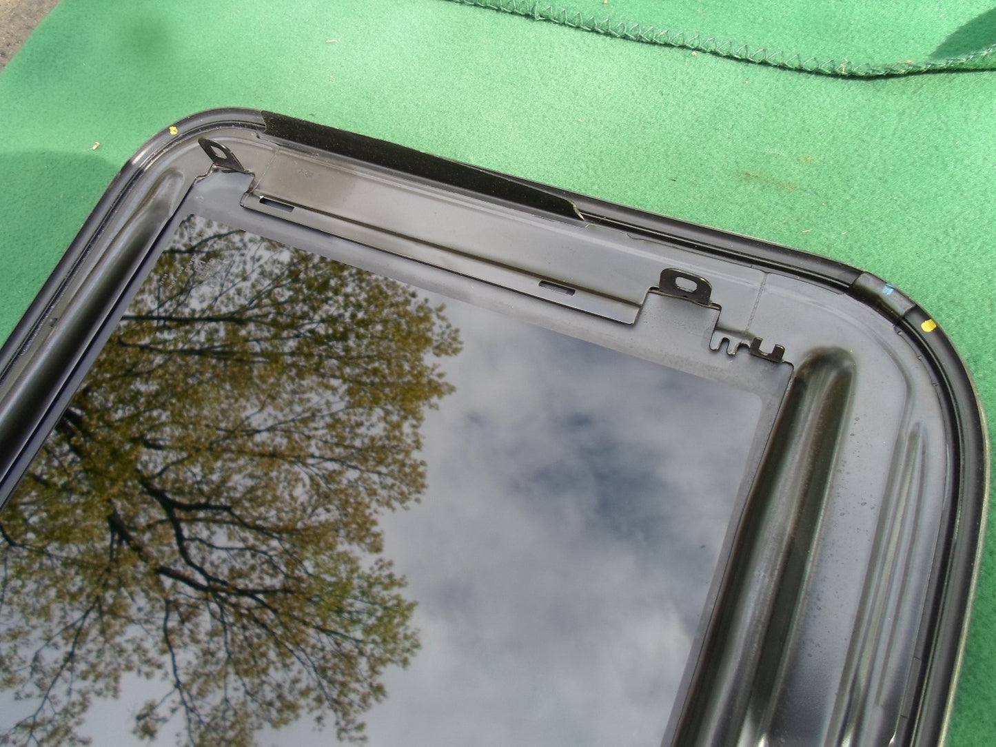 2004 TOYOTA SOLARA OEM FACTORY YEAR SPECIFIC SUNROOF GLASS FREE SHIPPING!