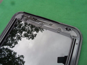2007 JEEP CHEROKEE  YEAR SPECIFIC OEM FACTORY SUNROOF GLASS  FREE SHIPPING