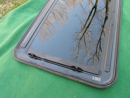 2001 LINCOLN LS OEM YEAR SPECIFIC SUNROOF GLASS NO ACCIDENT  FREE SHIPPING! - RarePartsFinder.Com