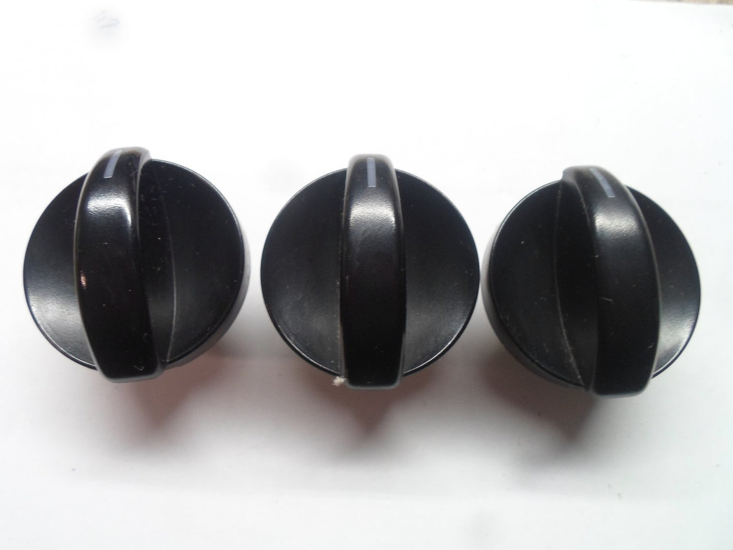 2010 - 2011 MAZDA 3 CLIMATE CONTROL KNOB SET HVAC AC HEAT OEM FREE SHIPPING! - RarePartsFinder.Com