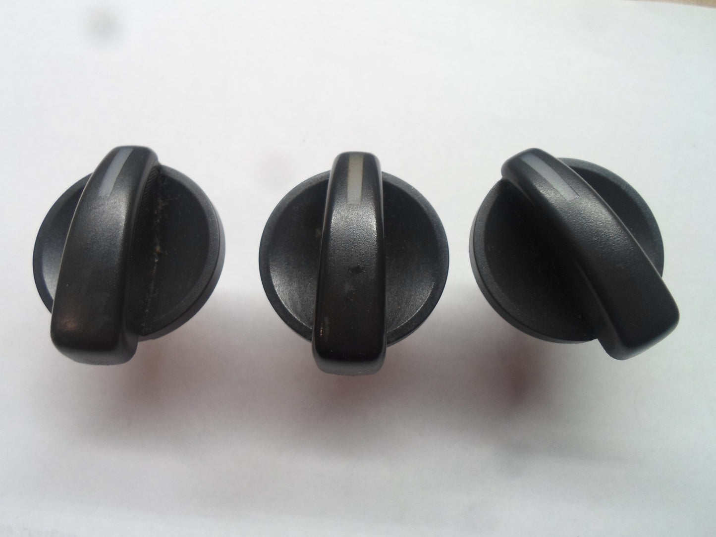 07 - 13 SUZUKI SX4 CROSSOVER  OEM AC HEATER CLIMATE CONTROL KNOB SET