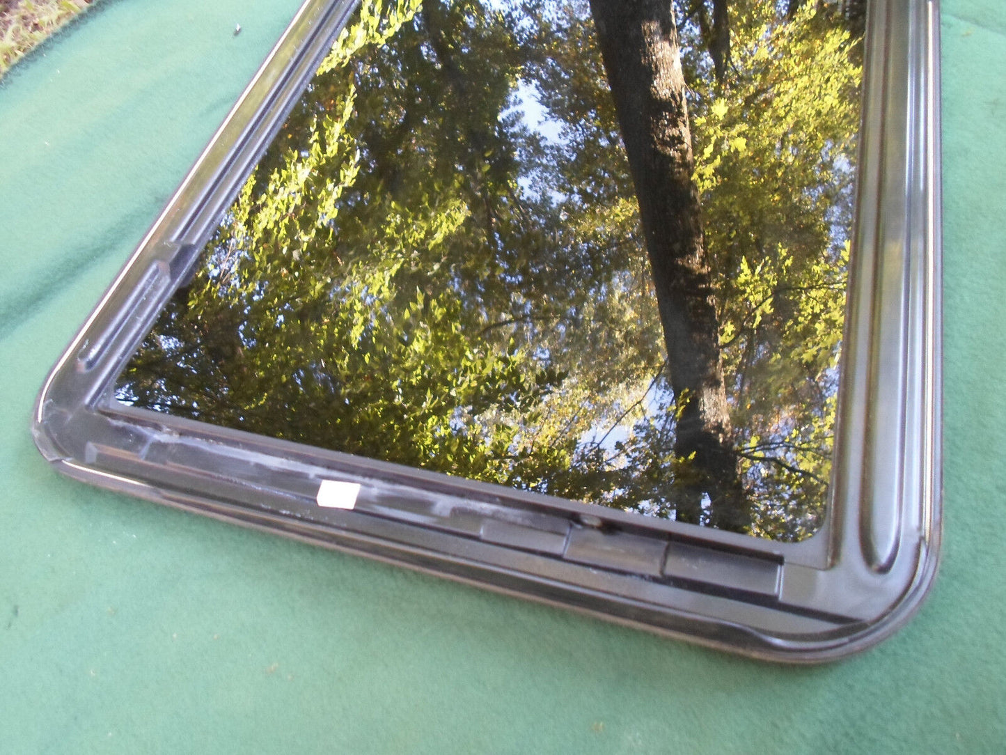 1999 JEEP CHEROKEE YEAR SPECIFIC OEM FACTORY SUNROOF GLASS   FREE SHIPPING