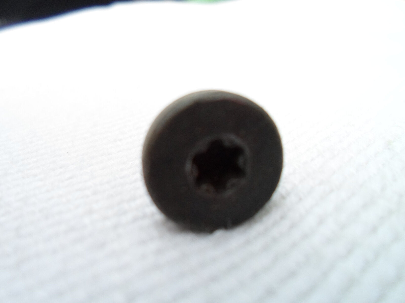 1994 - 2000 Volvo S70 V70 850 C70 Engine Cover Valve Bolt OEM Free Ship V1