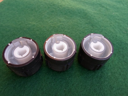 04 05 06 07 08 CHEVY MALIBU CLIMATE CONTROL HVAC KNOB SET OEM  15207612