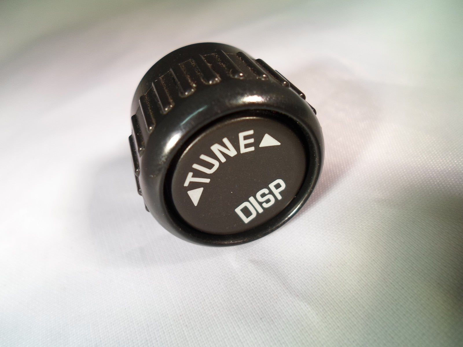 2000 - 2005  CHEVY MALIBU IMPALA STEREO TUNER RADIO KNOB OEM - RarePartsFinder.Com