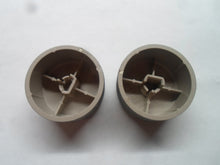 04 05 MITSUBISHI ENDEAVOR STEREO RADIO TUNER KNOB SET OEM FREE SHIPPING!