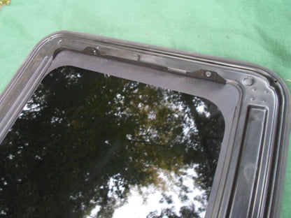 2003 CHEVY BLAZER YEAR SPECIFIC SUNROOF GLASS OEM NO ACCIDENT FREE SHIPPING - RarePartsFinder.Com