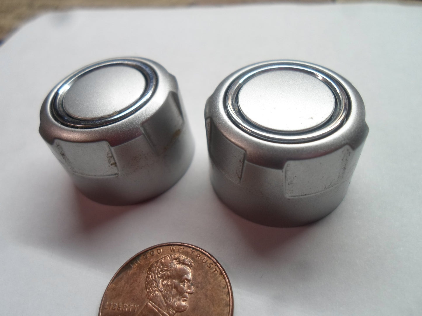 2012 2013 SUBARU LEGACY RADIO STEREO TUNER CONTROL KNOB SET OEM FREE SHIPPING