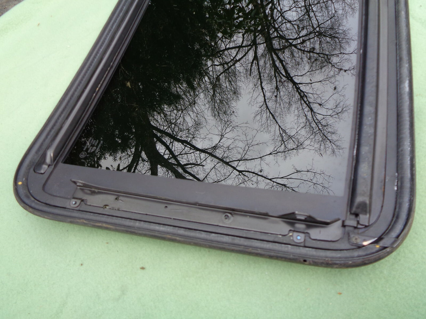 98 99 00 01 02 TOYOTA COROLLA SUNROOF GLASS OEM  FACTORY
