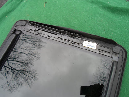 2000 MERCEDES BENZ S430  OEM YEAR SPECIFIC SUNROOF GLASS  FREE SHIPPING!