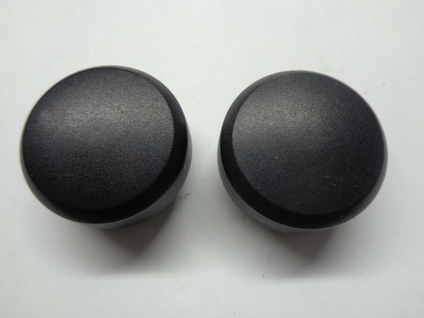 2007 JEEP COMPASS RADIO STEREO TUNER KNOB SET OEM