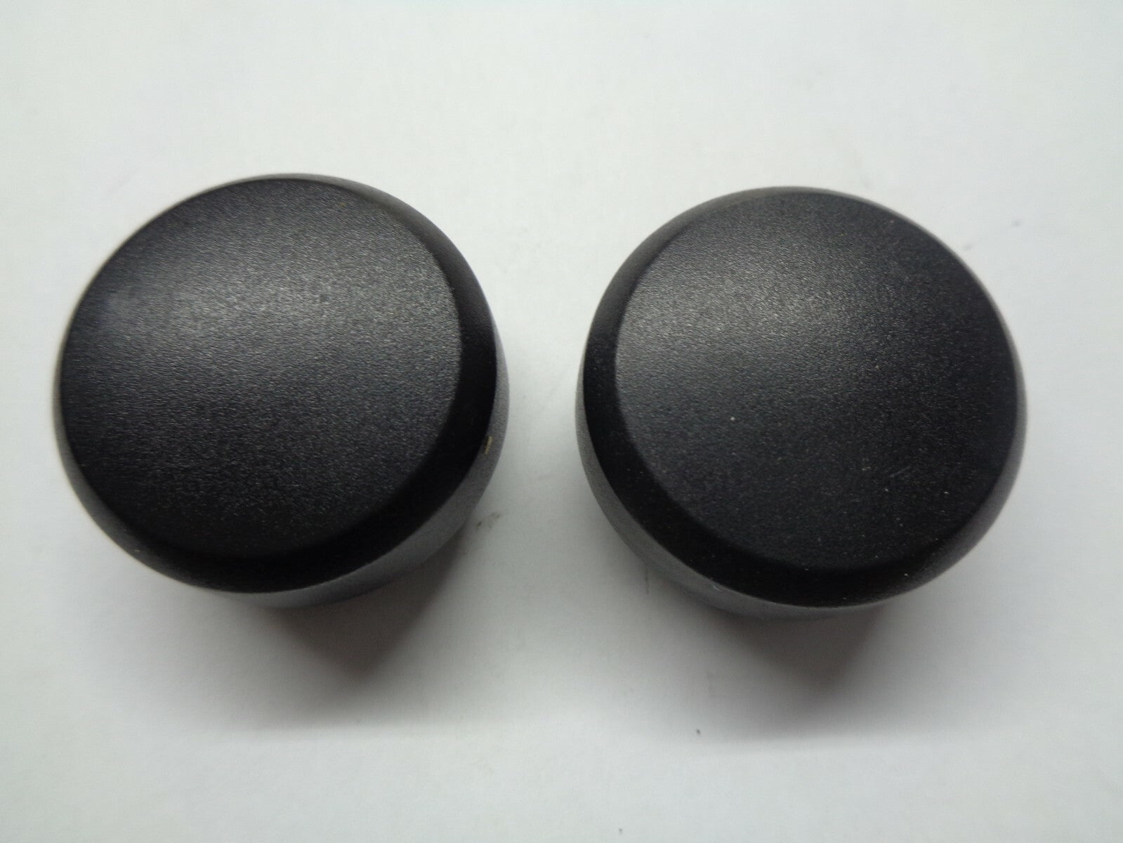 2007 JEEP COMPASS RADIO STEREO TUNER KNOB SET OEM