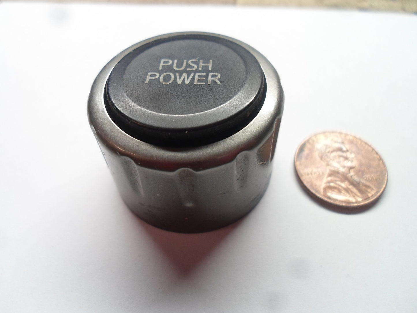 01 02 03 04 INFINITI I35 RADIO STEREO TUNER  KNOB  OEM  FREE SHIPPING - RarePartsFinder.Com