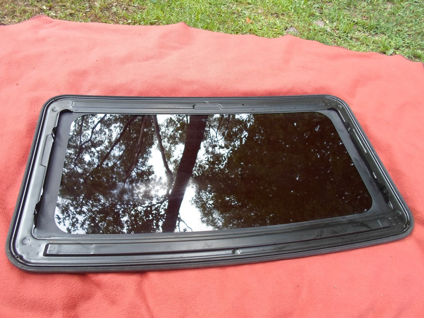 2004 OLDSMOBILE BRAVADA YEAR SPECIFIC OEM SUNROOF GLASS PANEL FREE SHIPPING!