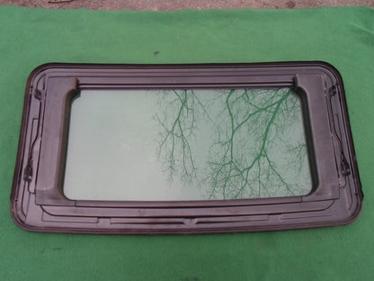 95 96 97 98 MAZDA PROTEGE OEM SUNROOF GLASS PANEL NO ACCIDENT FREE SHIPPING!