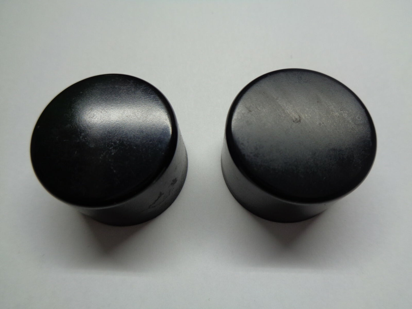 05 06 07 08 09 10  KIA SPORTAGE STEREO TUNER RADIO KNOB SET OEM FREE SHIPPING! - RarePartsFinder.Com