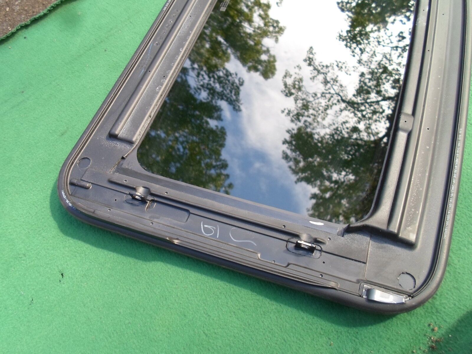 2015 CHEVY CRUZE YEAR SPECIFIC OEM FACTORY SUNROOF GLASS PANEL FREE SHIPPING!