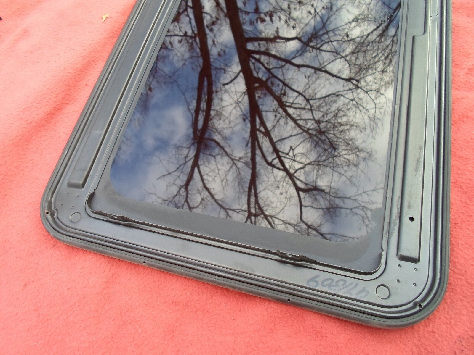 1998 ISUZU RODEO LS OEM SUNROOF GLASS  NO ACCIDENT! FREE SHIPPING! - RarePartsFinder.Com