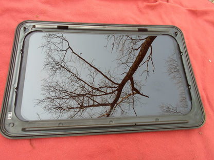 2005 CHEVROLET IMPALA OEM FACTORY YEAR SPECIFIC SUNROOF GLASS FREE SHIPPING