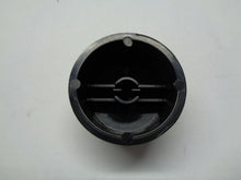 2003 2004 2005 SUZUKI XL-7 RADIO STEREO TUNER CONTROL KNOB OEM FREE SHIPPING! - RarePartsFinder.Com