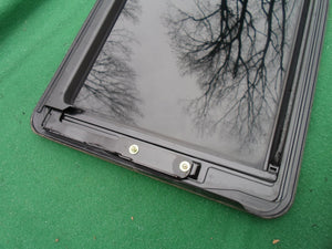 1996 MERCEDES BENZ  C280 YEAR SPECIFIC SUNROOF GLASS  OEM FREE SHIPPING