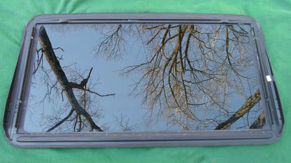 2000 CADILLAC SEVILLE YEAR SPECIFIC OEM FACTORY SUNROOF GLASS FREE SHIPPING!