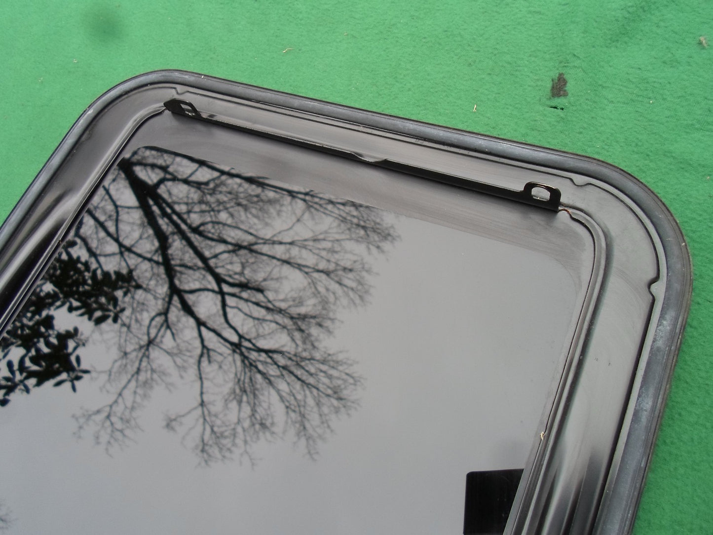 2005 - 2011 CHEVY AVEO AVEO5 OEM FACTORY SUNROOF GLASS NO ACCIDENT FREE SHIP