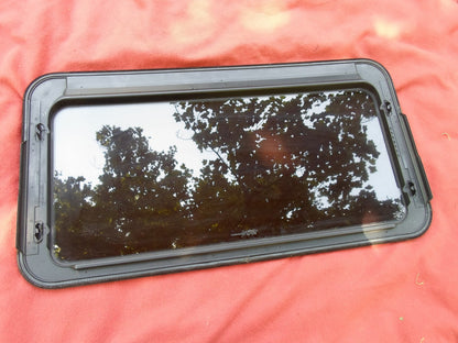 2000 MERCURY MOUNTAINEER OEM FACTORY YEAR SPECIFIC SUNROOF GLASS FREE SHIPPING - RarePartsFinder.Com