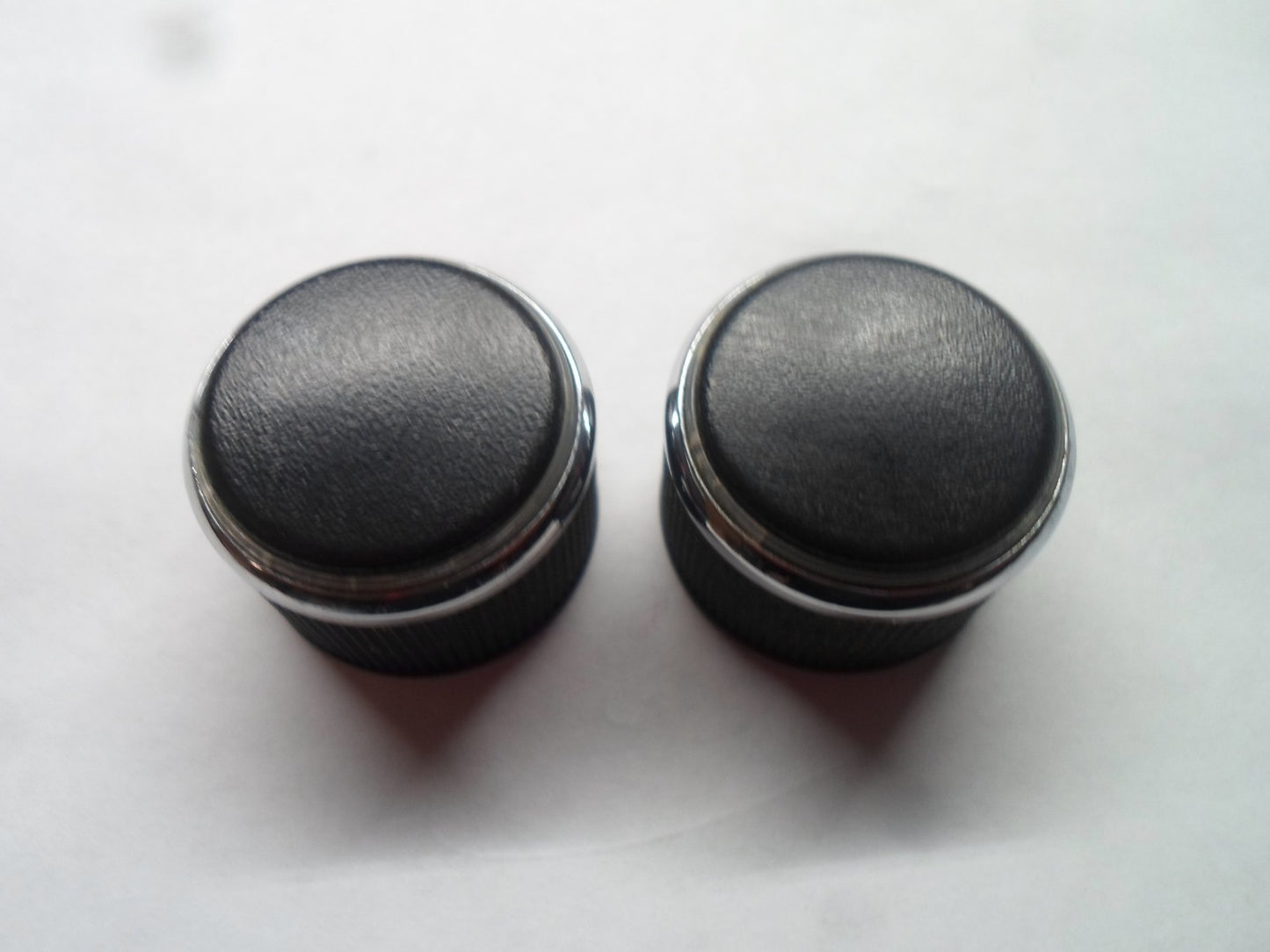 2008 DODGE CHARGER RADIO STEREO TUNER KNOB SET CHROME OEM FREE SHIPPING!