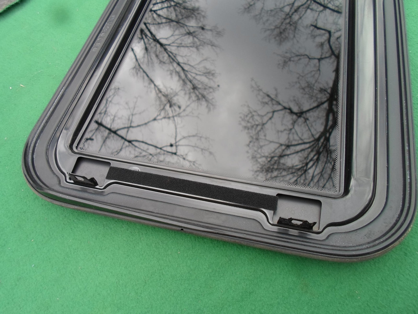 2013 INFINITI G37 G37X SEDAN YEAR SPECIFIC OEM FACTORY SUNROOF GLASS