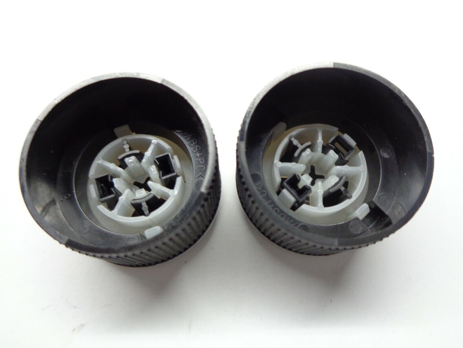 07 08 09 10 CHRYSLER SEBRING RADIO STEREO TUNER KNOB SET STYLE 2 OEM FREE SHIP - RarePartsFinder.Com