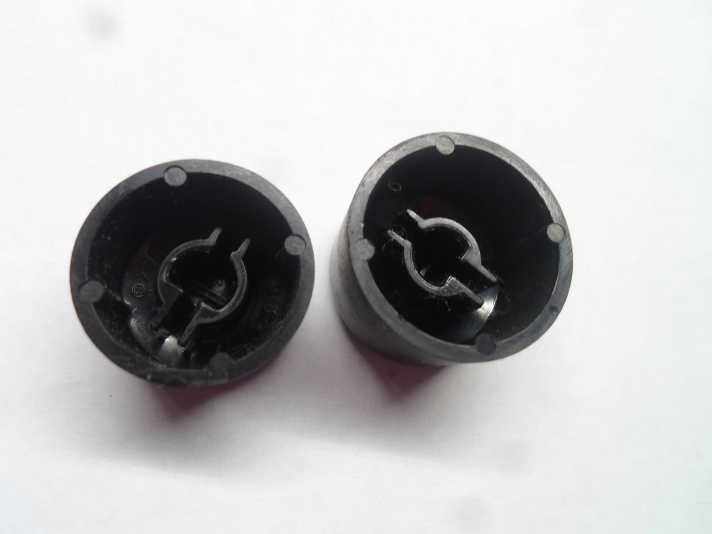 2000 TOYOTA SOLARA RADIO STEREO TUNER  KNOB SET GENUINE OEM FREE SHIPPING!