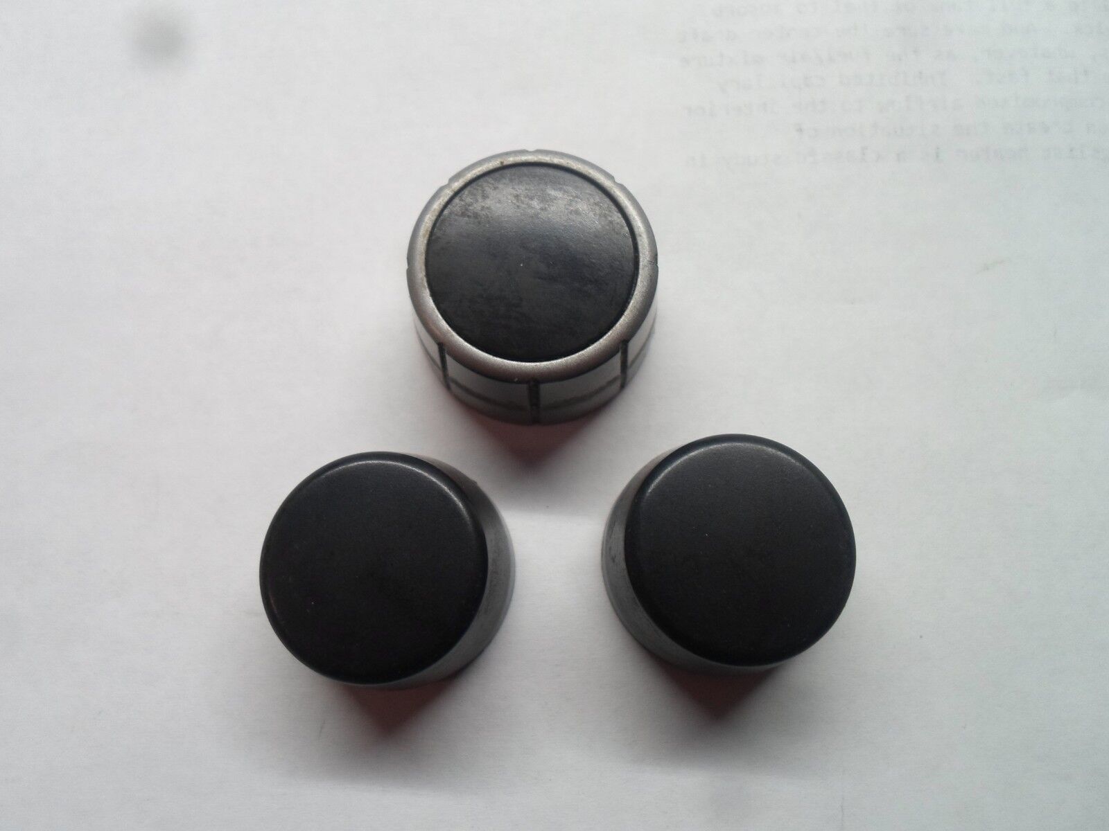 03 04 05 06 07 08 MAZDA 3  RADIO STEREO TUNER  CONTROL KNOB SET OEM FREE SHIP - RarePartsFinder.Com
