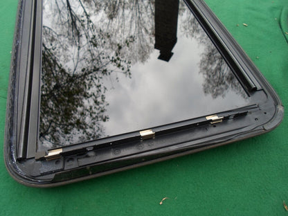 2003  VOLVO S60 YEAR SPECIFIC OEM FACTORY SUNROOF GLASS NO ACCIDENT! - RarePartsFinder.Com