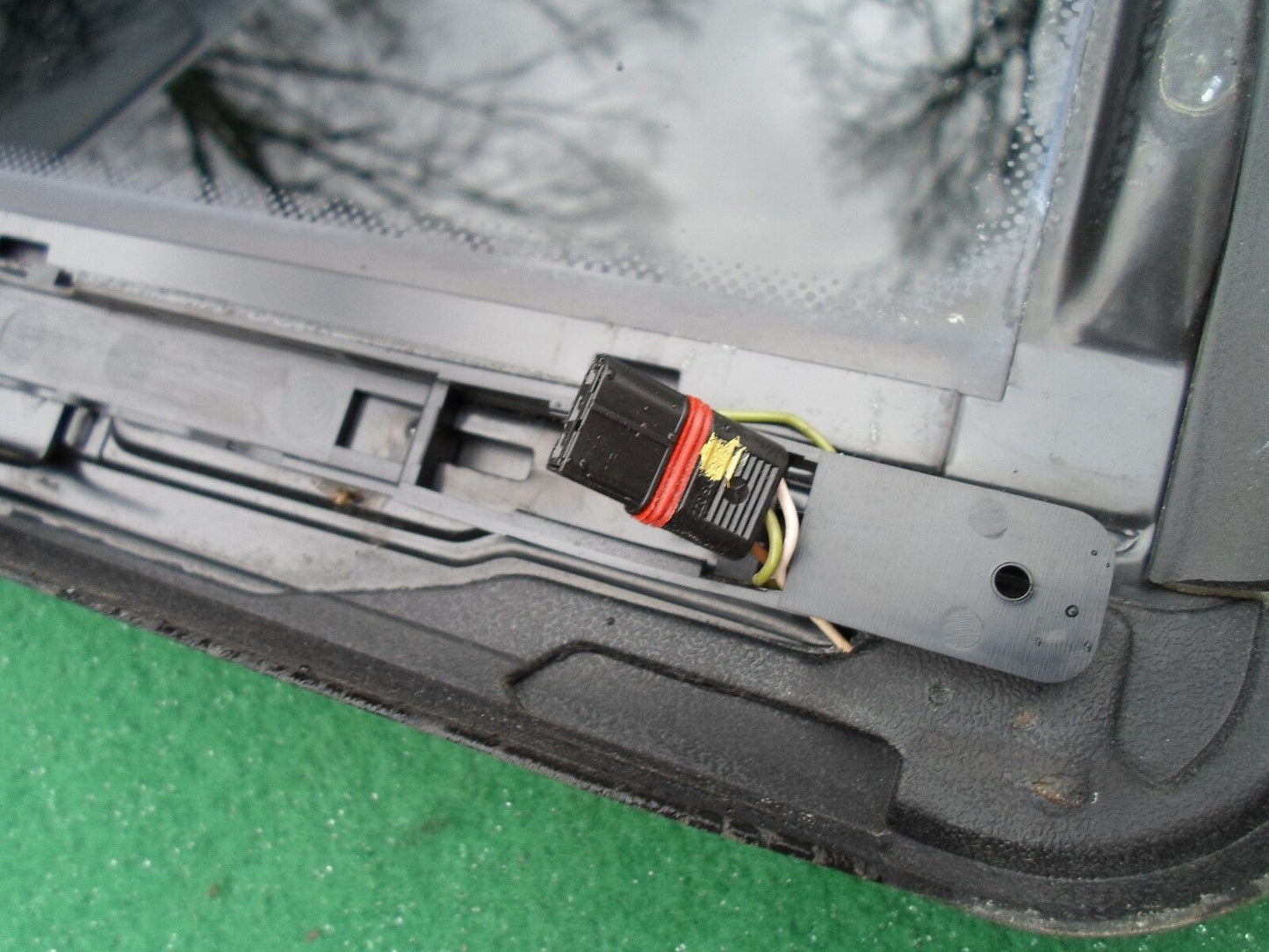 2000 MERCEDES BENZ S430  OEM YEAR SPECIFIC SUNROOF GLASS  FREE SHIPPING!