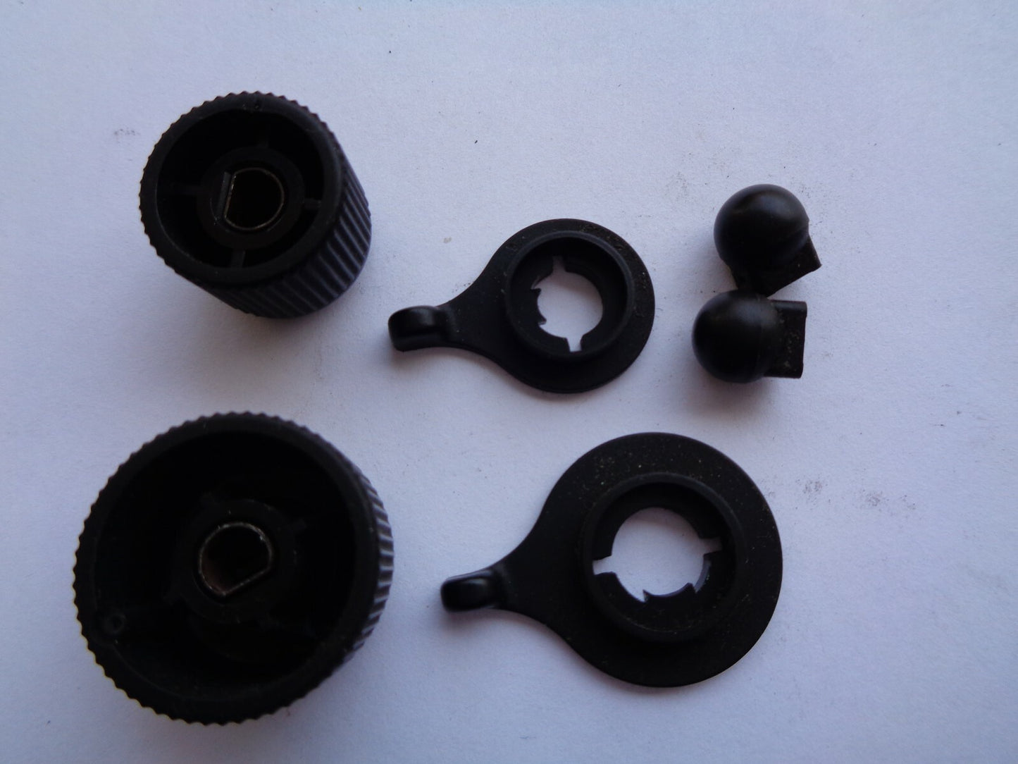 99 00 01 DODGE RAM PICKUP RADIO STEREO TUNER SELECTOR KNOB OEM SET