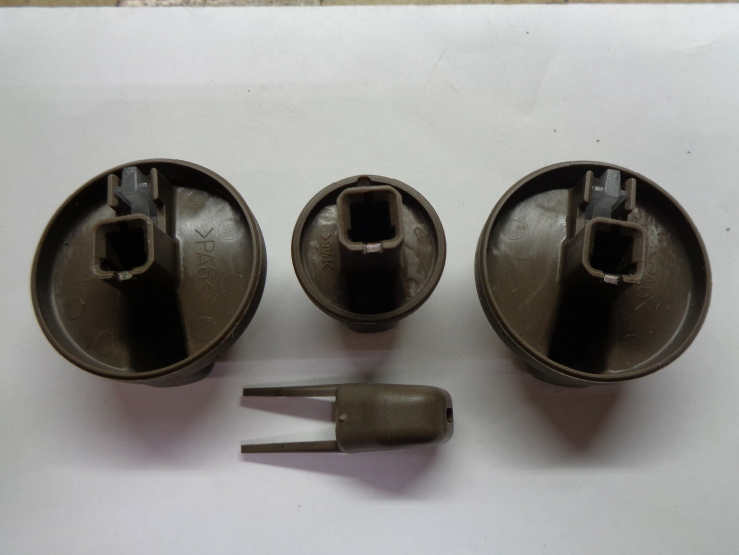 1998 - 2002 TOYOTA COROLLA AC HEATER CLIMATE CONTROL KNOB SET OEM FREE SHIPPING! - RarePartsFinder.Com