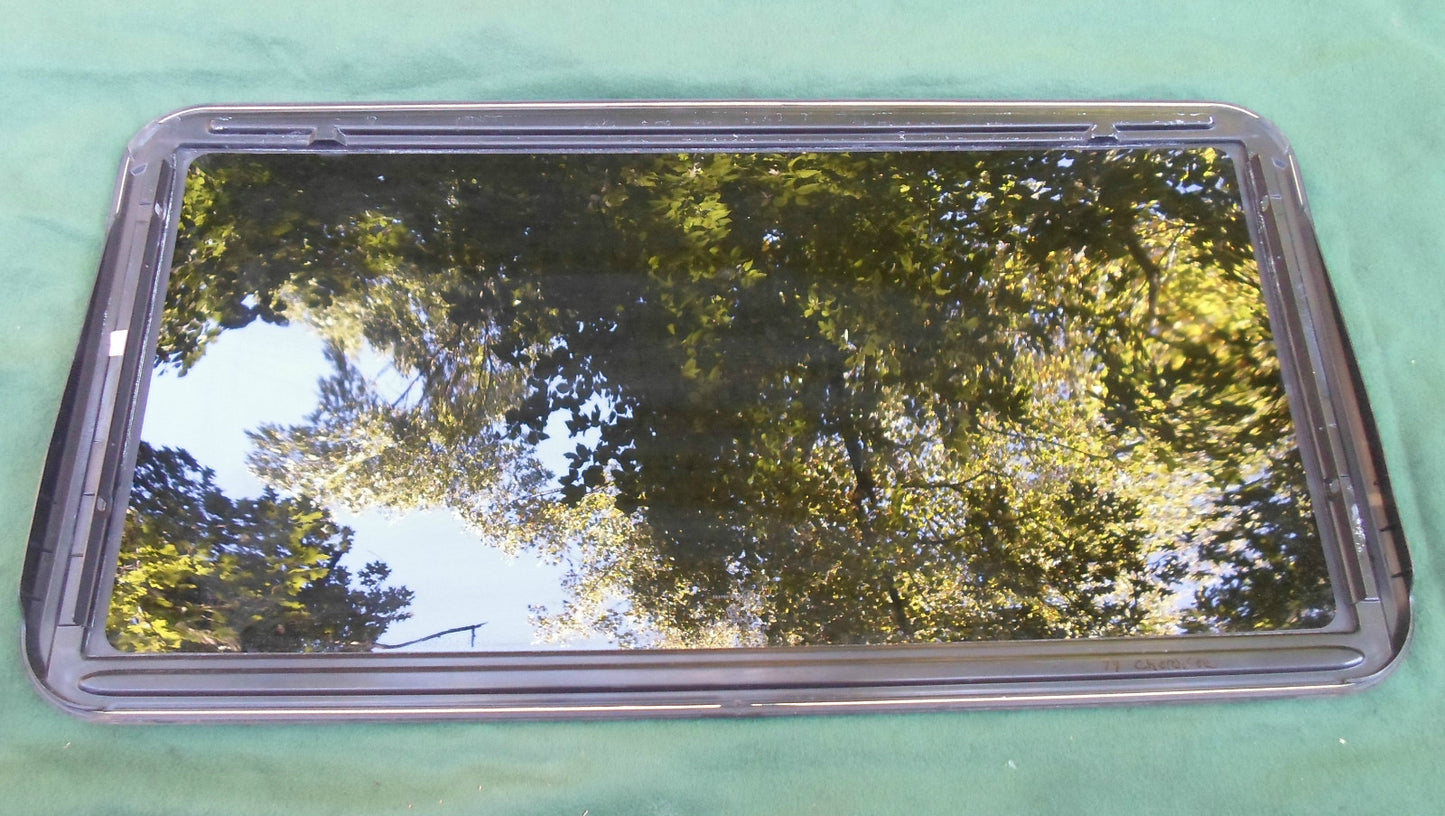 1999 JEEP CHEROKEE YEAR SPECIFIC OEM FACTORY SUNROOF GLASS   FREE SHIPPING