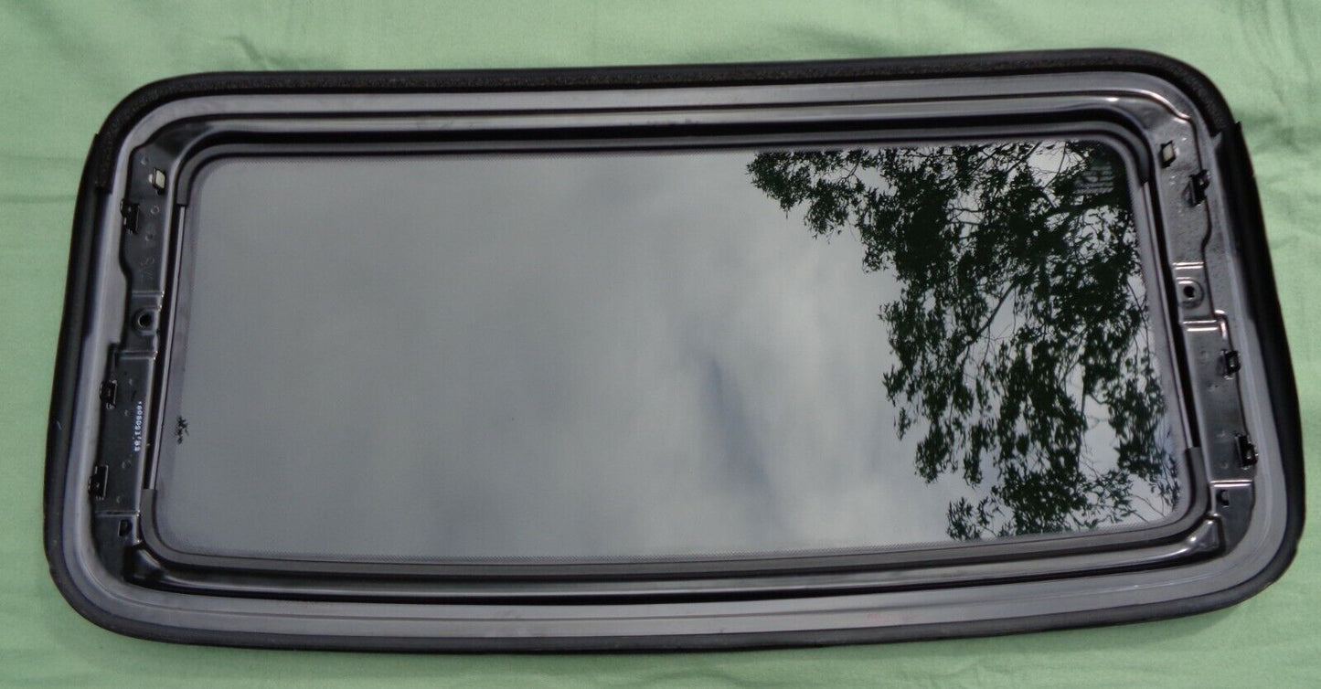 2007 HONDA CIVIC 2 DOOR YEAR SPECIFIC SUNROOF GLASS OEM FREE SHIPPING - RarePartsFinder.Com