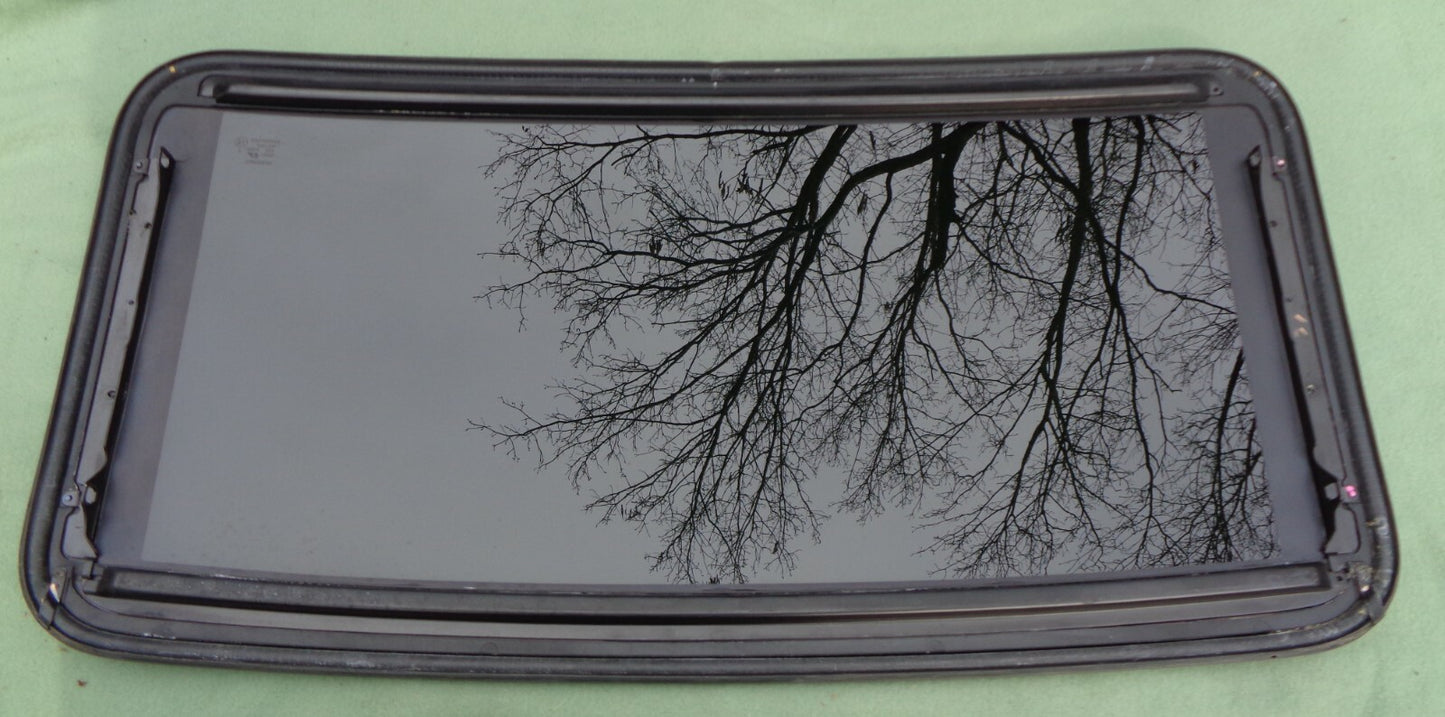 98 99 00 01 02 TOYOTA COROLLA SUNROOF GLASS OEM  FACTORY