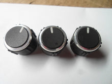 04 - 08 CHEVY MALIBU CLIMATE CONTROL HVAC KNOB SET OEM 15207612 22732643