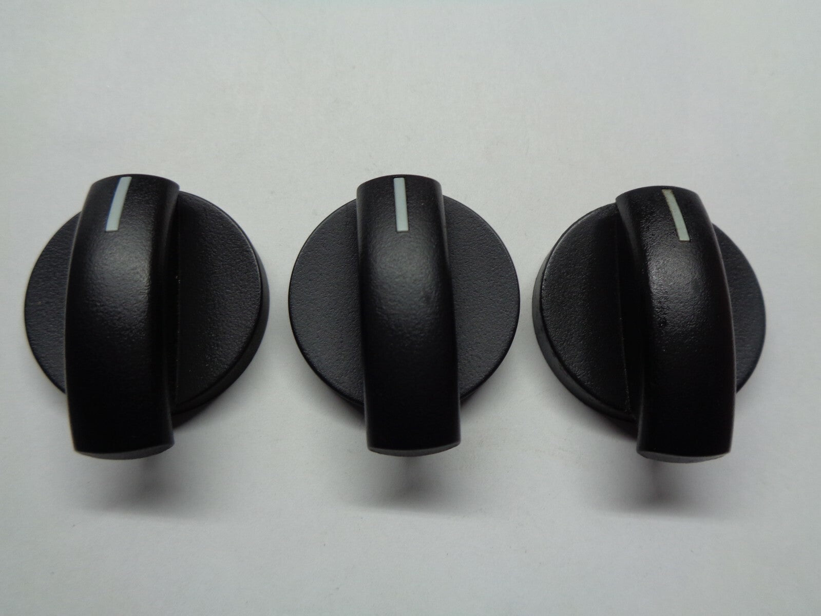 05 - 07 FORD 500 FIVE HUNDRED CLIMATE CONTROL KNOB SET OEM 3F2Z-18519-AA