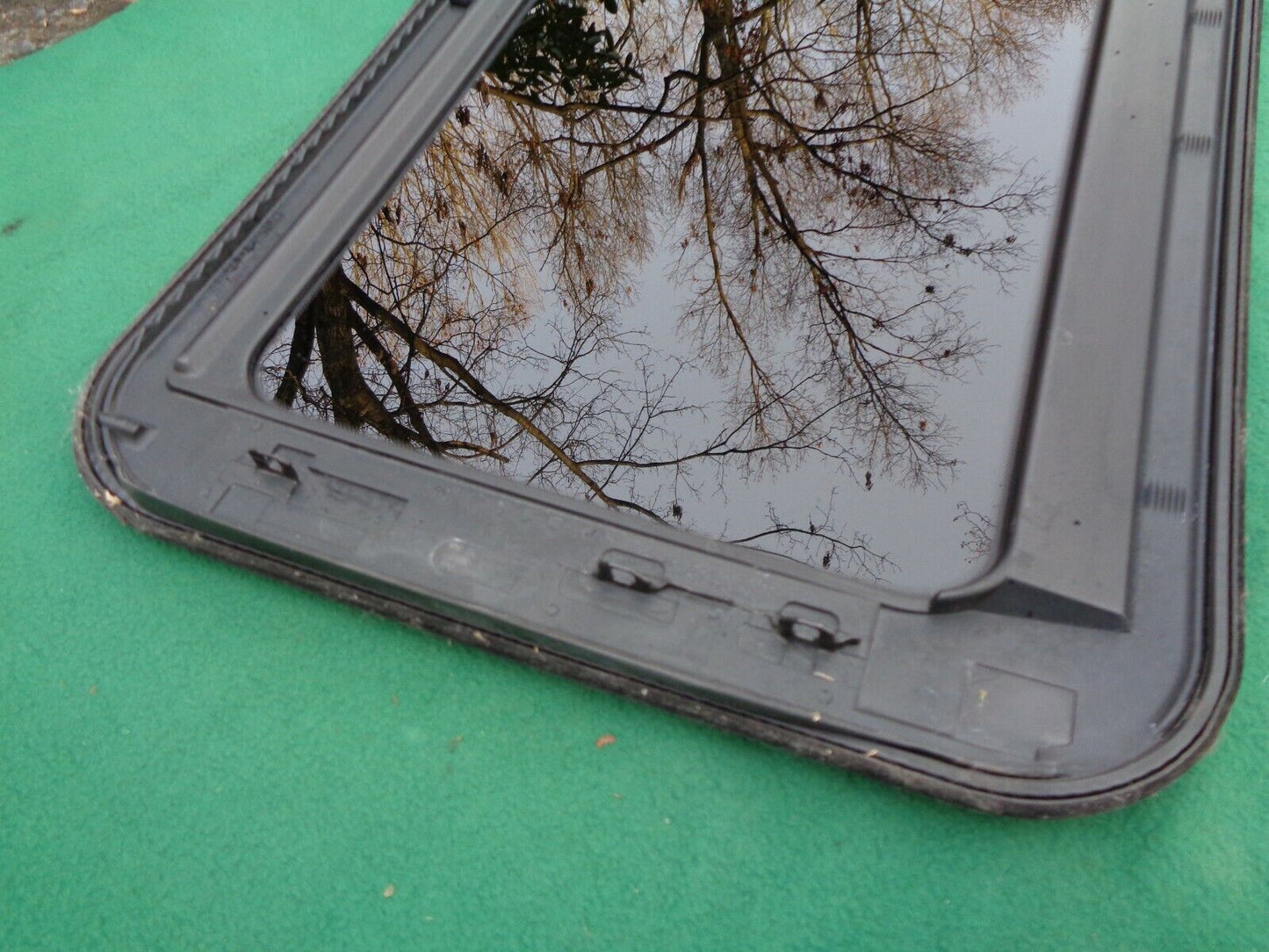 2012 VOLKSWAGON VW GTI YEAR SPECIFIC SUNROOF GLASS OEM NO ACCIDENT FREE SHIPPING - RarePartsFinder.Com