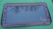 2007 YEAR SPECIFIC LAND ROVER RANGE ROVER HSE FACTORY SUNROOF GLASS FREE SHIP